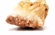 水晶原石：独特魅力与鉴赏技巧