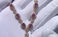 七颗红宝石项链：优雅与品味的完美融合