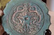 刘雄老师评鉴：探索双龙纹菱花形铜镜的历史与文化价值