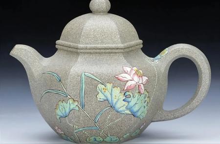 紫砂壶：中国传统茶艺的瑰宝