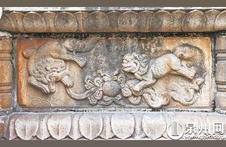 唐狮雕塑：东西塔上的绝美艺术品