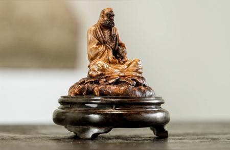 鹿角达摩思禅香炉：一种独特的佛教用品