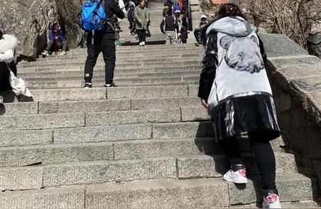 攀登泰山：身体锻炼还是精神磨炼？