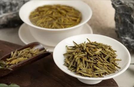 黄茶加工过程中风味因子的演变与形成机制解析