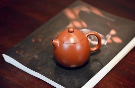 壶肩之美：探索茶壶肩部设计的艺术与实用价值