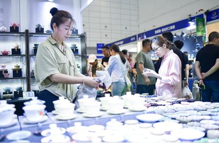济南茶博会探宝：一站式体验茶文化与采购精品茶具